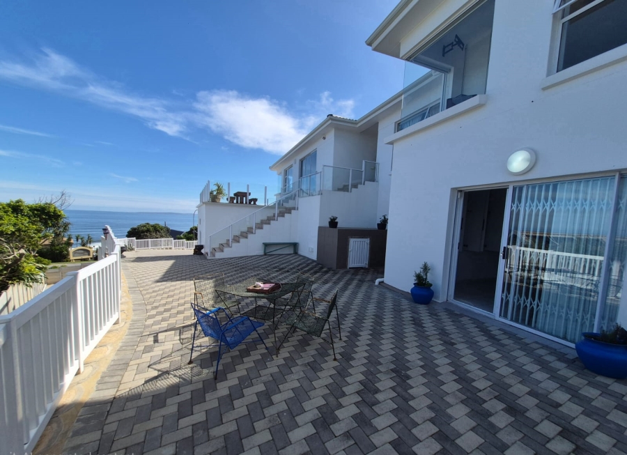 5 Bedroom Property for Sale in Dana Bay Western Cape
